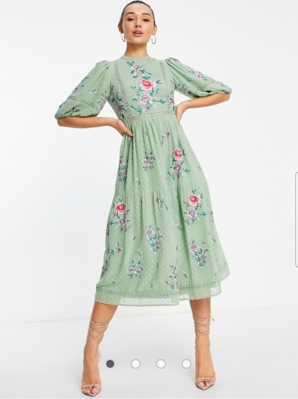 Embroidered Floral Boho Dress Size 8 BNWT